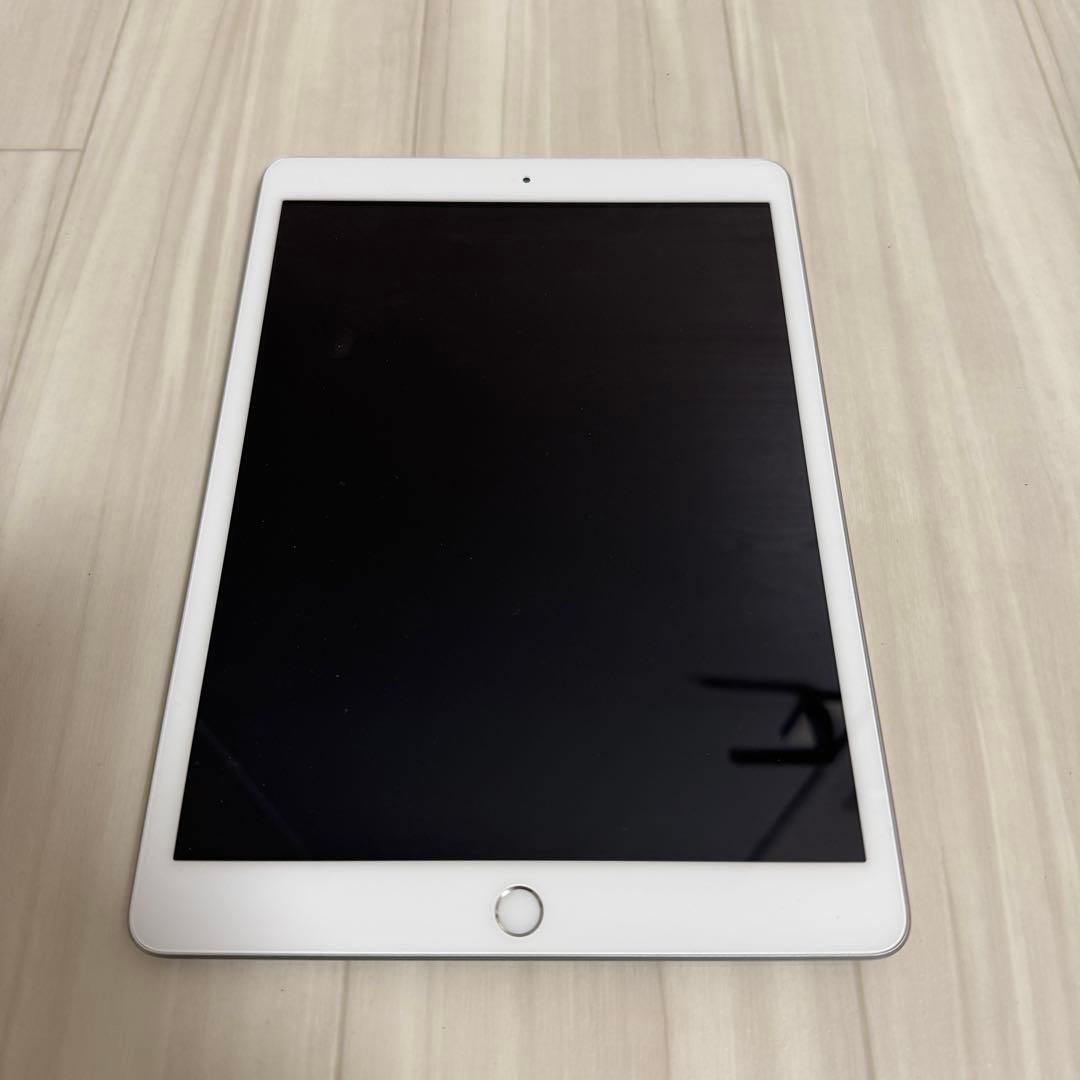 iPad 第８世代 128GB Wi-Fiモデル