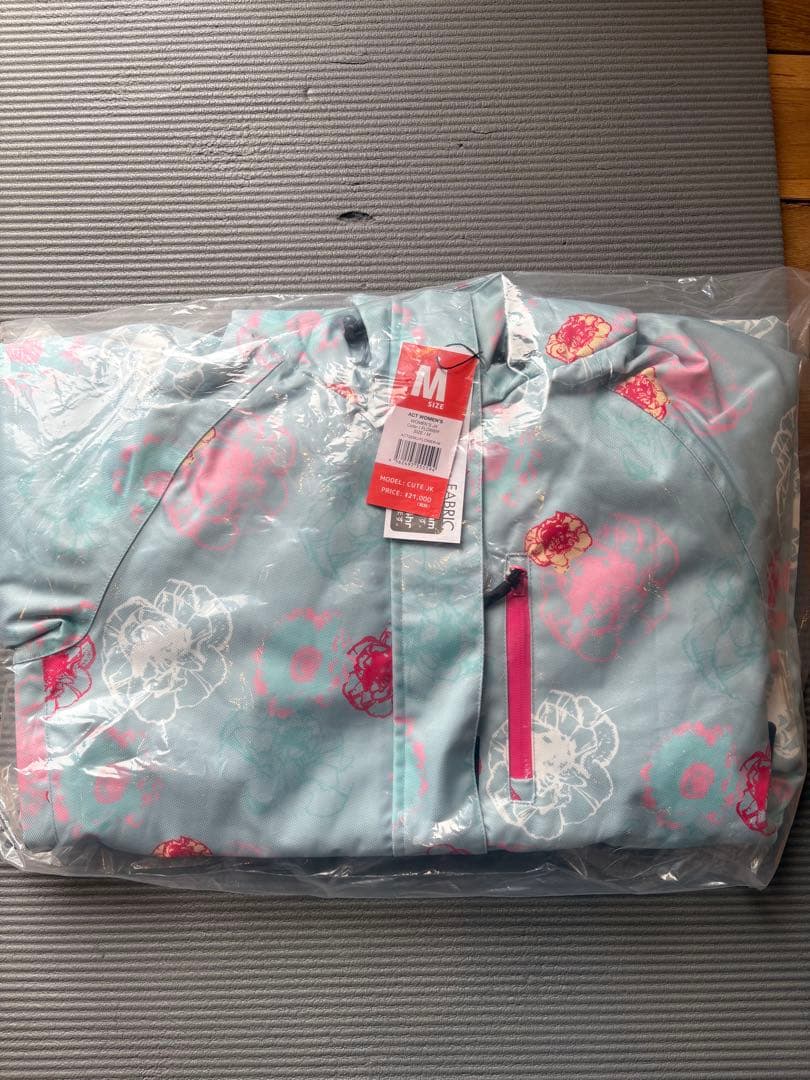 スノボーウェア　レディース新品未使用