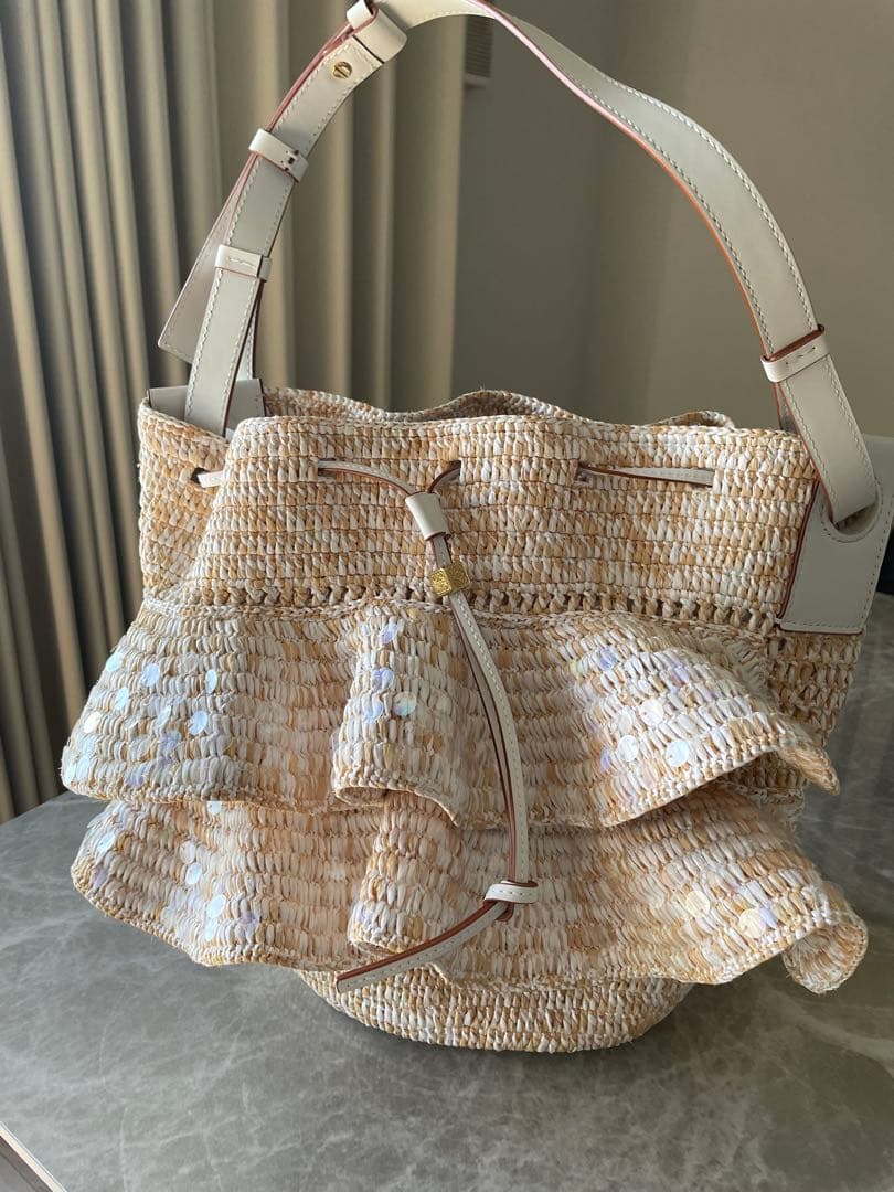 LOEWE フリルかごバッグ