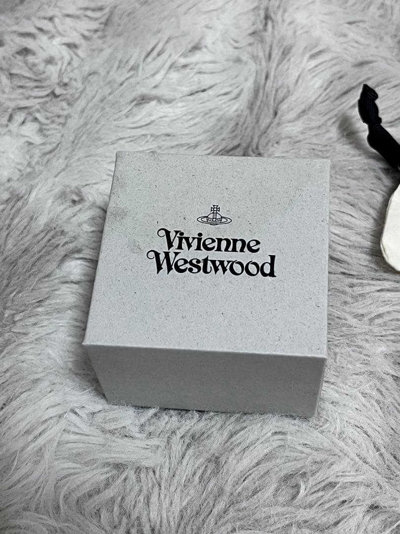 MAYFAIR BAS RELIEF ピアス