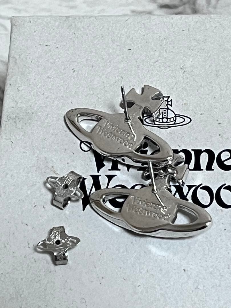 MAYFAIR BAS RELIEF ピアス