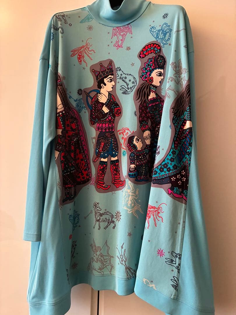 トクコプルミエヴォル　タートルネックチュニック