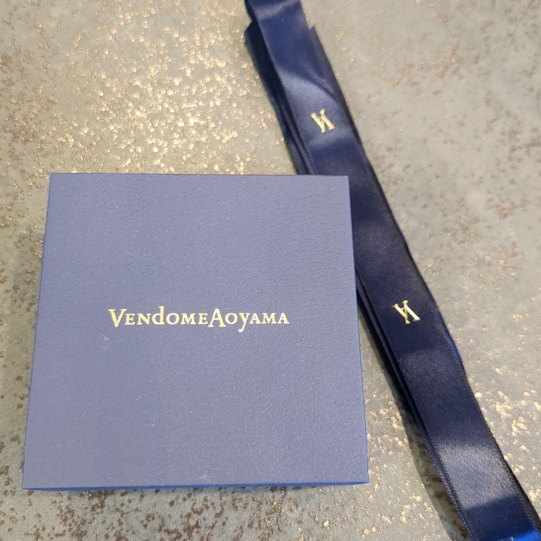 ヴァンドーム青山　ホースシューネックレス