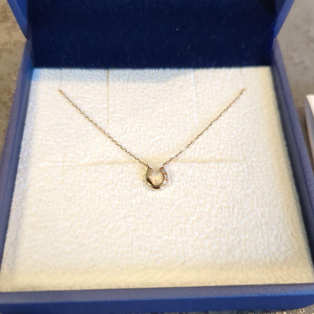 ヴァンドーム青山　ホースシューネックレス