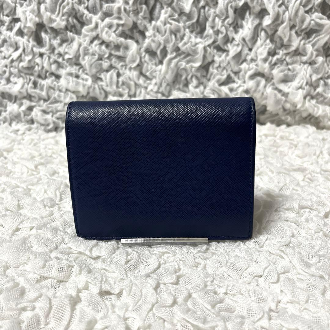 未使用級✨PRADA ネイビー 二つ折り財布　サフィアーノレザー　コンパクト