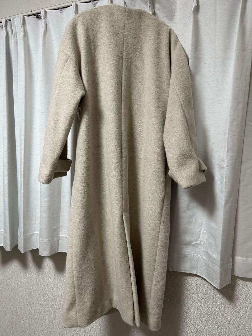 Rii×Olu. ノーカラーシャギーロングコート アイボリー