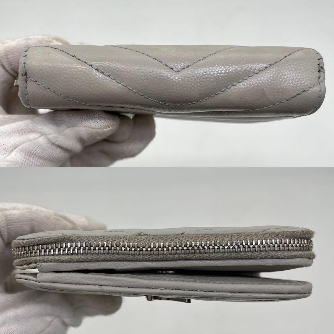 サンローラン 二つ折り財布 カサンドラ Vステッチ キャビアスキン 保存袋付き