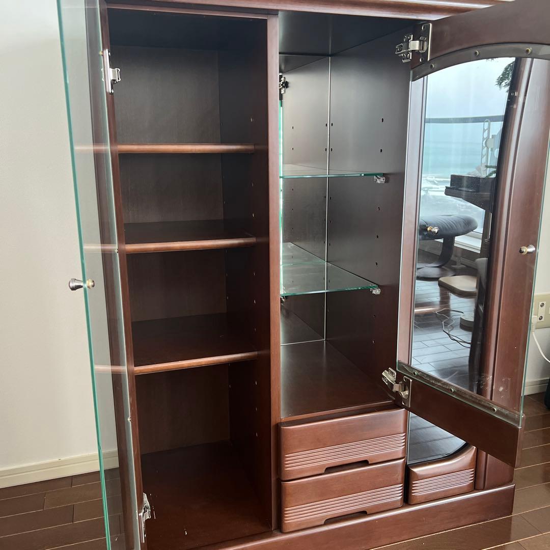 ‼️もんちもんちページ‼️ 高級ガラス扉キャビネット 飾り棚