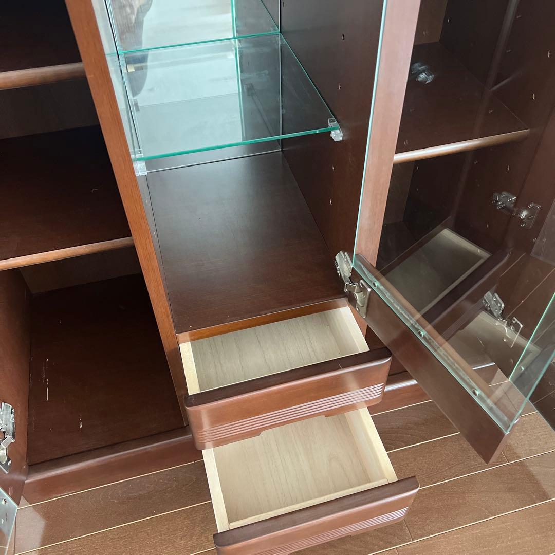 ‼️もんちもんちページ‼️ 高級ガラス扉キャビネット 飾り棚