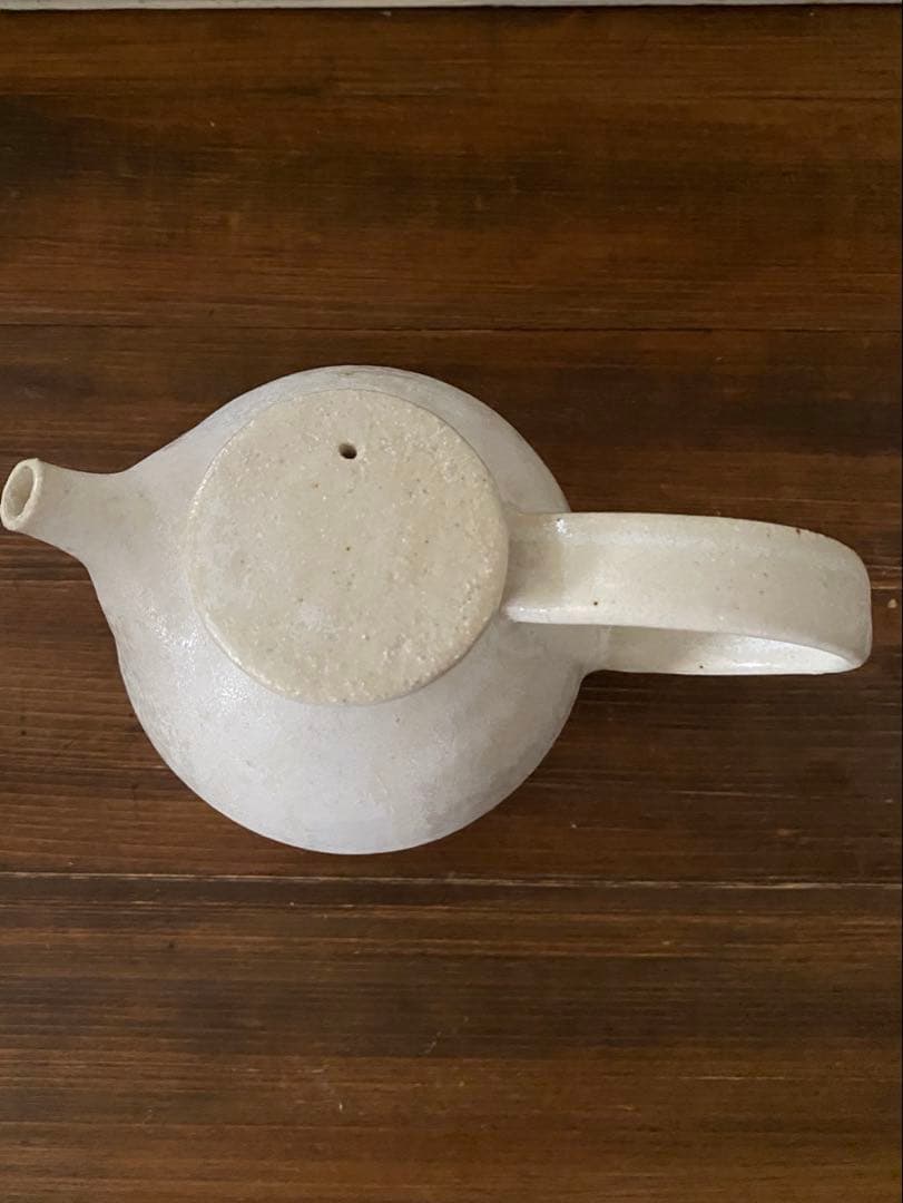 イトウサトミ　ポット