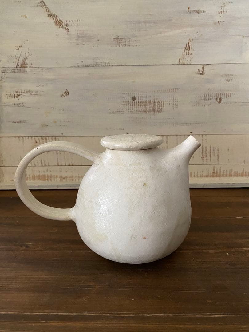 イトウサトミ　ポット