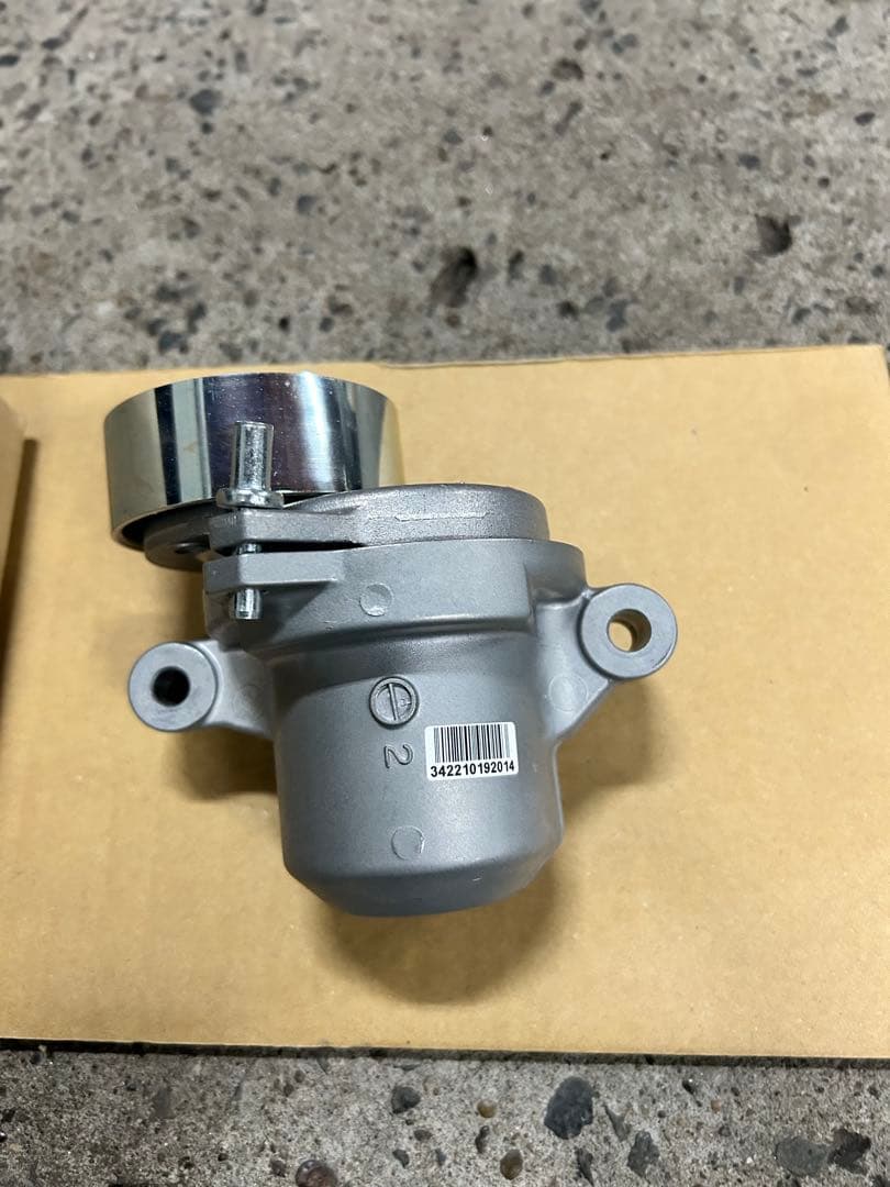 デリカ D5 CV1W純正テンショナー 1345A049