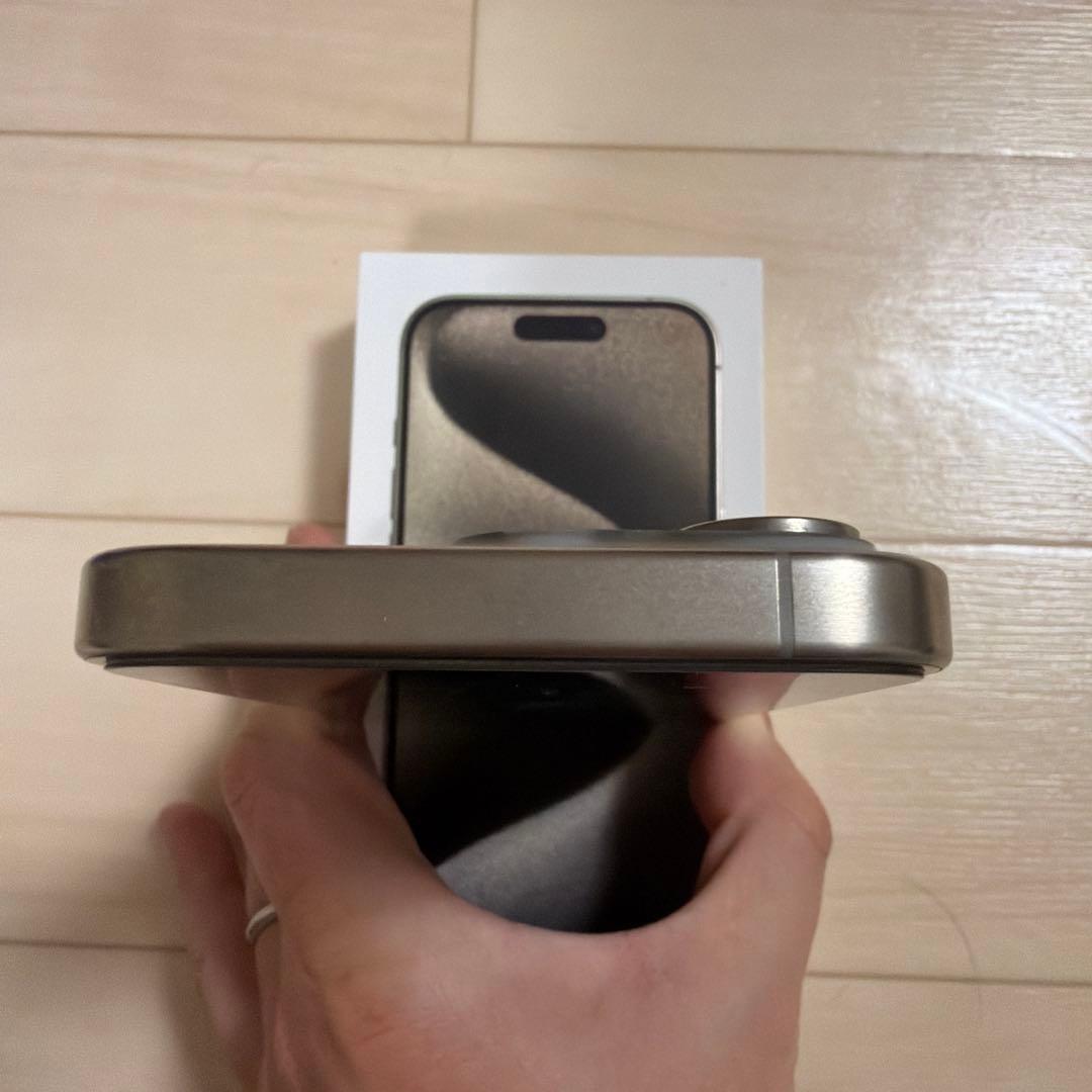 【美品】Apple iPhone 15 Pro 256GB