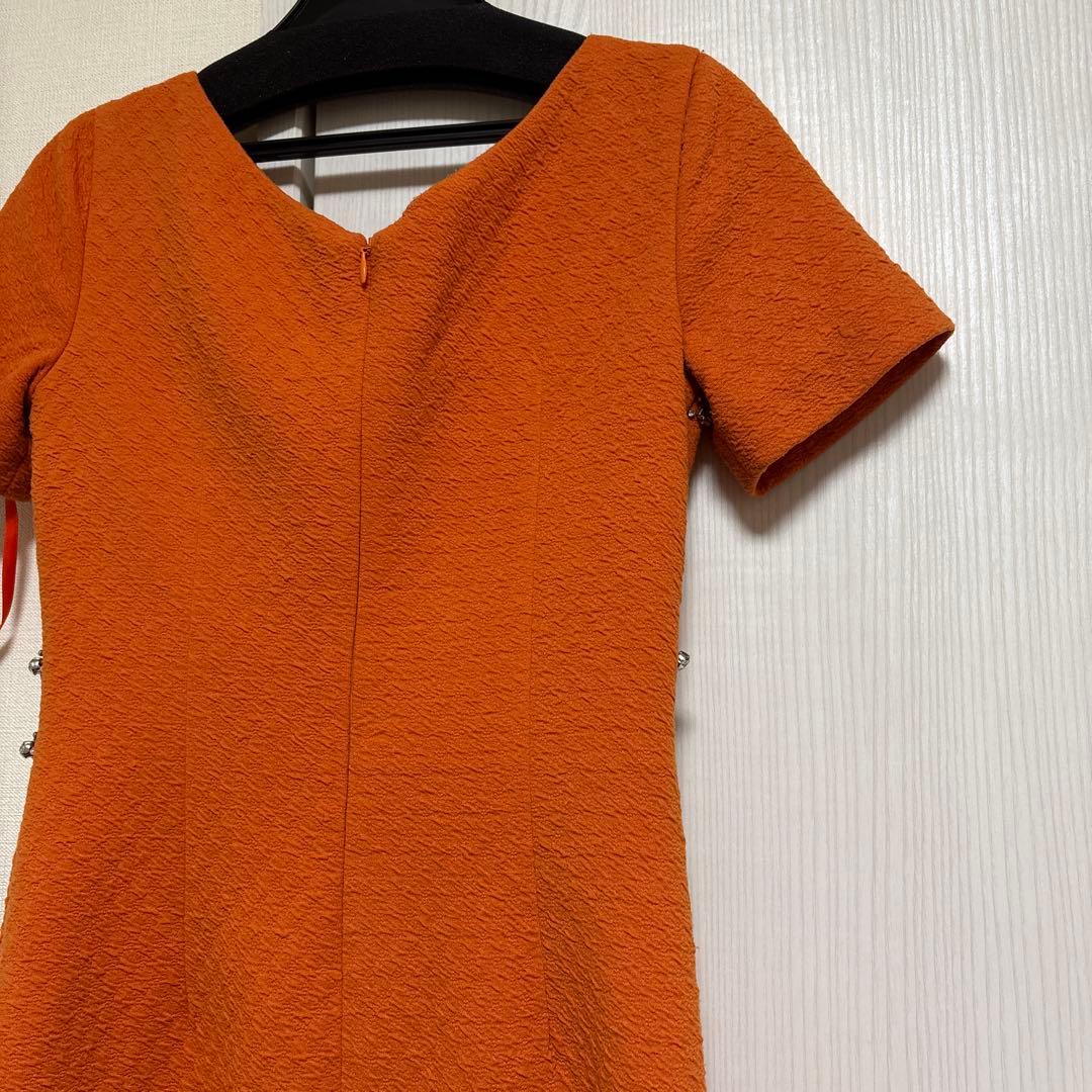 オレンジ ビジュー装飾 タイトドレス