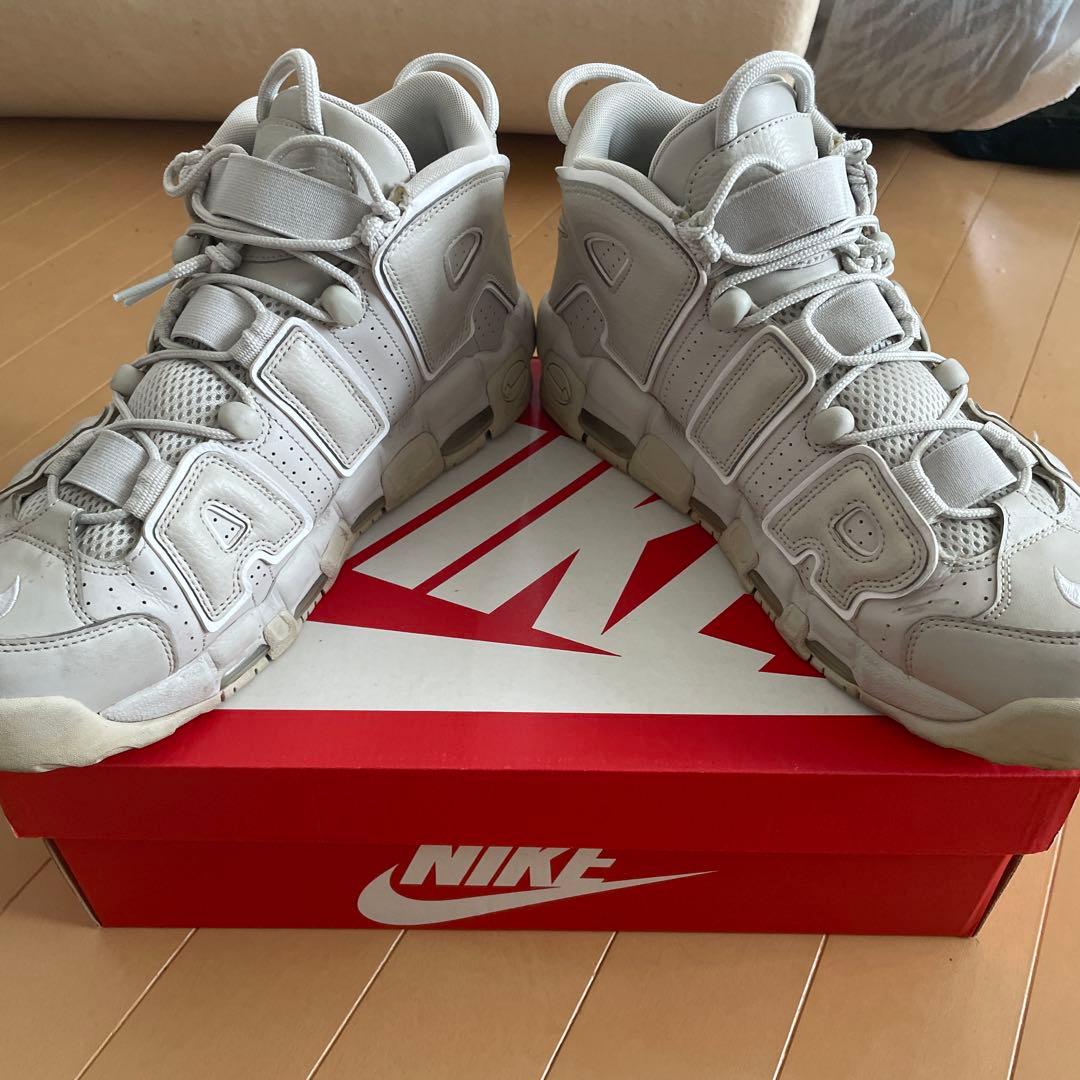 NIKE AIR MORE UPTEMPO ホワイト