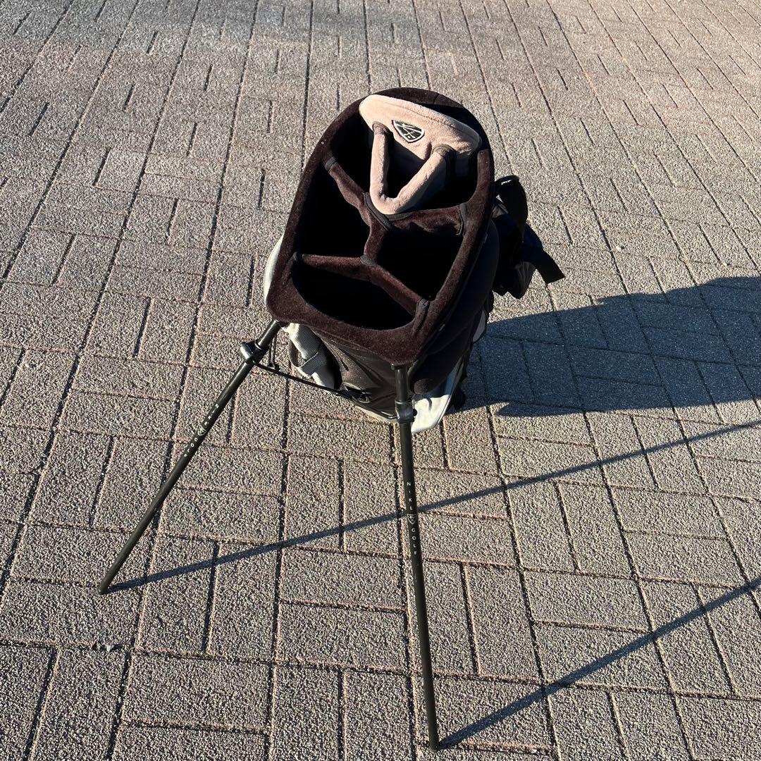 NIKE キャディバッグ ゴルフバッグ 7分割 軽量 スタンド付き