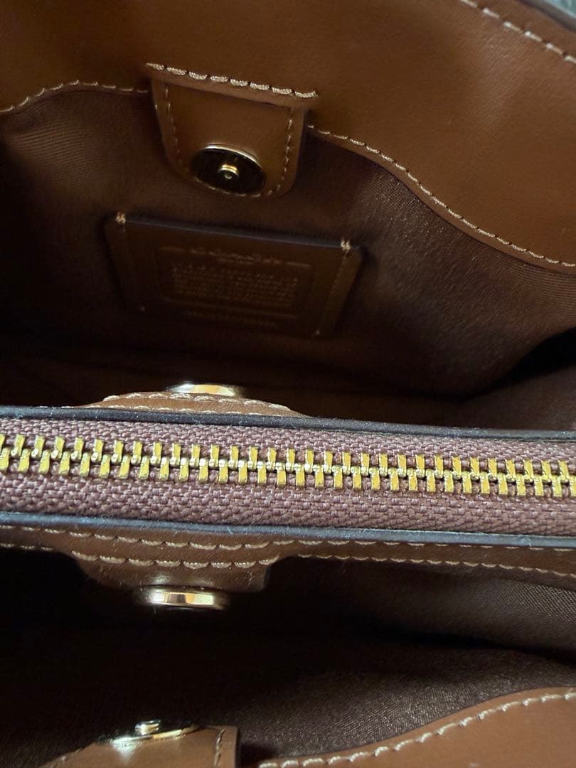 COACH ショルダーバッグ 2way斜めがけ シグネチャー