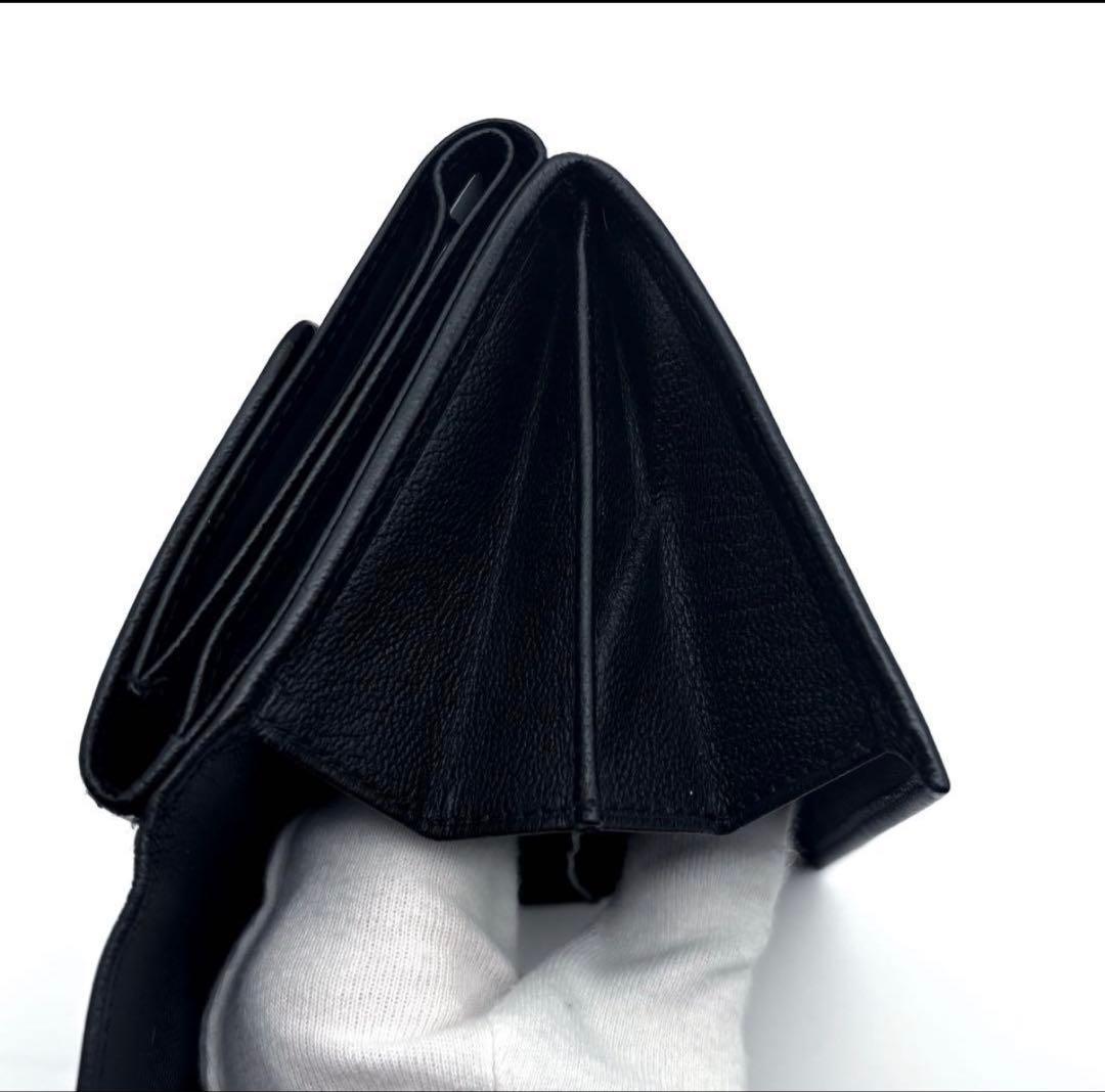 CHANEL ブラック 三つ折り財布 7969624