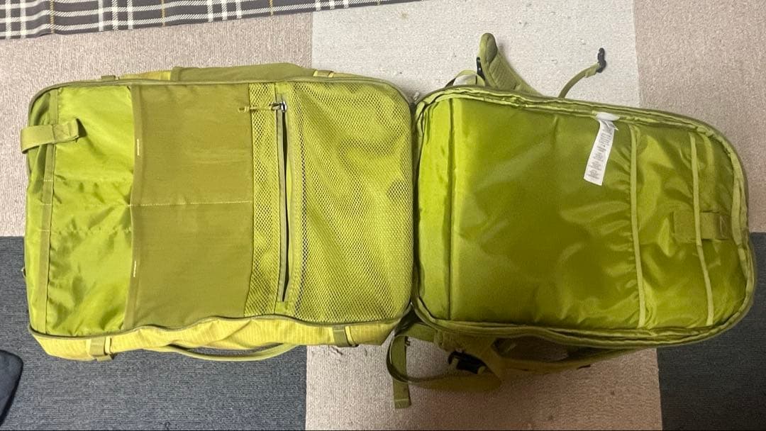 バッグ patagonia Black Hole Mini MLC