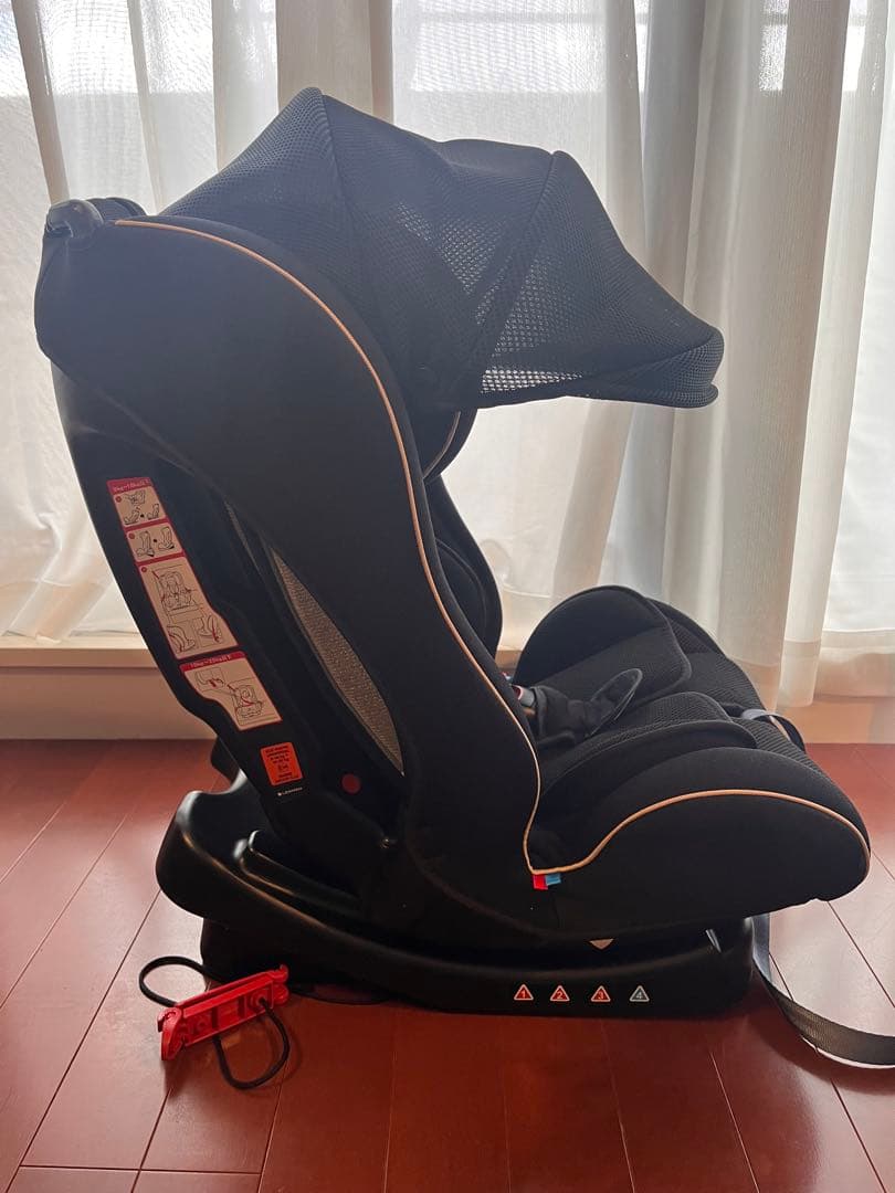 シートベルト固定　チャイルドシート