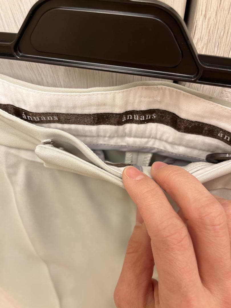 新品タグ付anuasフレアスリムテーパードパンツミント グリーンM ポリエステル