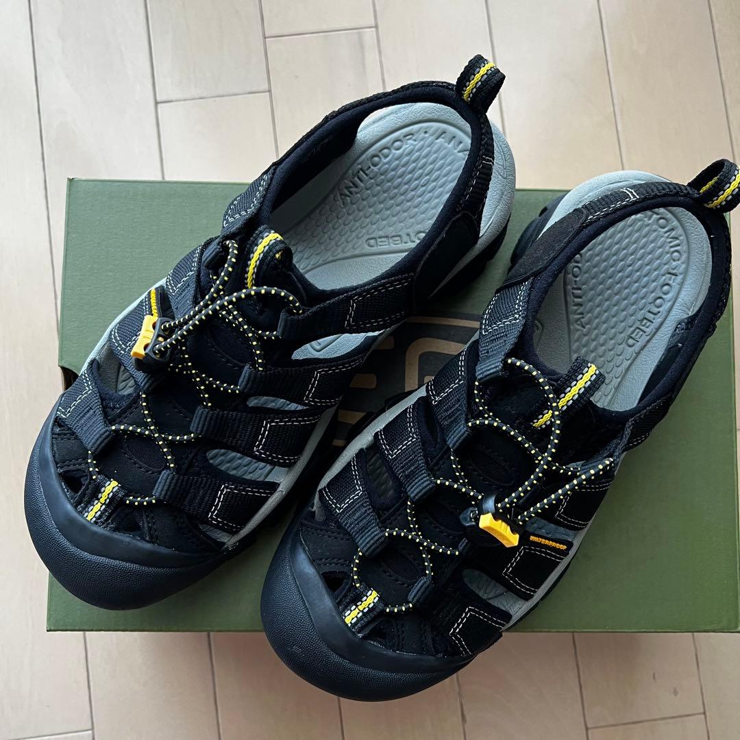 KEEN ニューポートH2 25cm サンダル ブラック イエロー