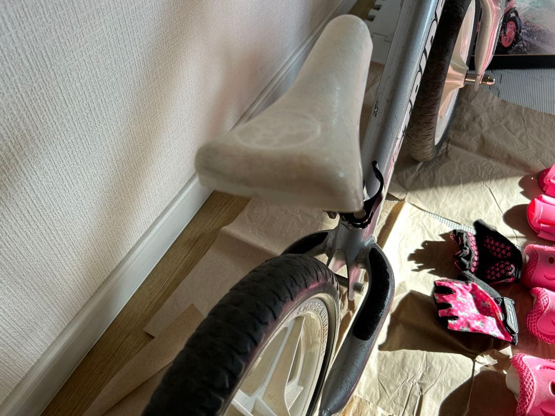 STRIDER Pro ストライダー　バランスバイク シルバー