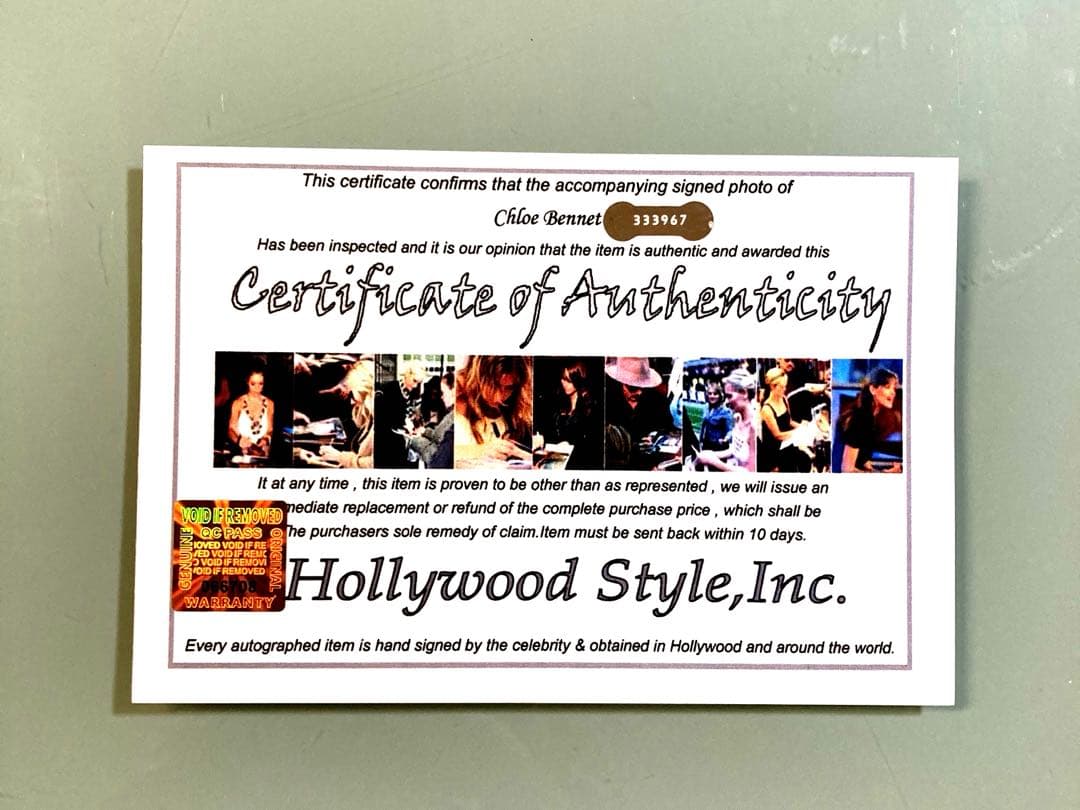 セール中…クロエ・ベネット直筆サイン入り超 特大写真…