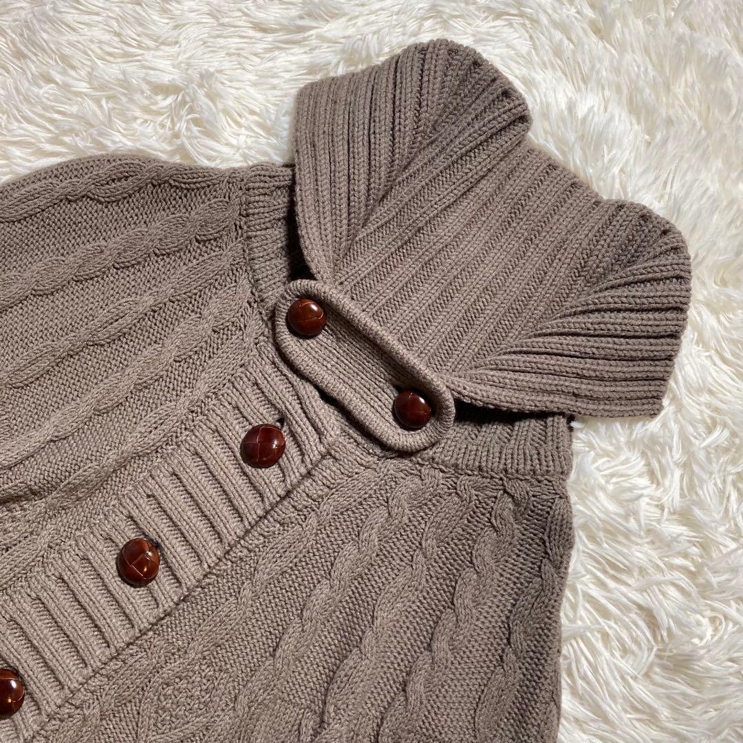 極美品 バーバリーブルーレーベル ケーブル ニット ポンチョ