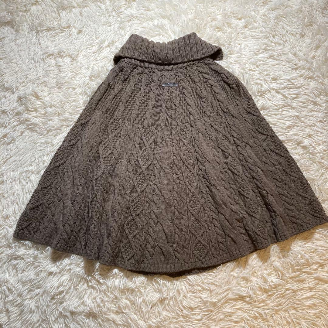 極美品 バーバリーブルーレーベル ケーブル ニット ポンチョ