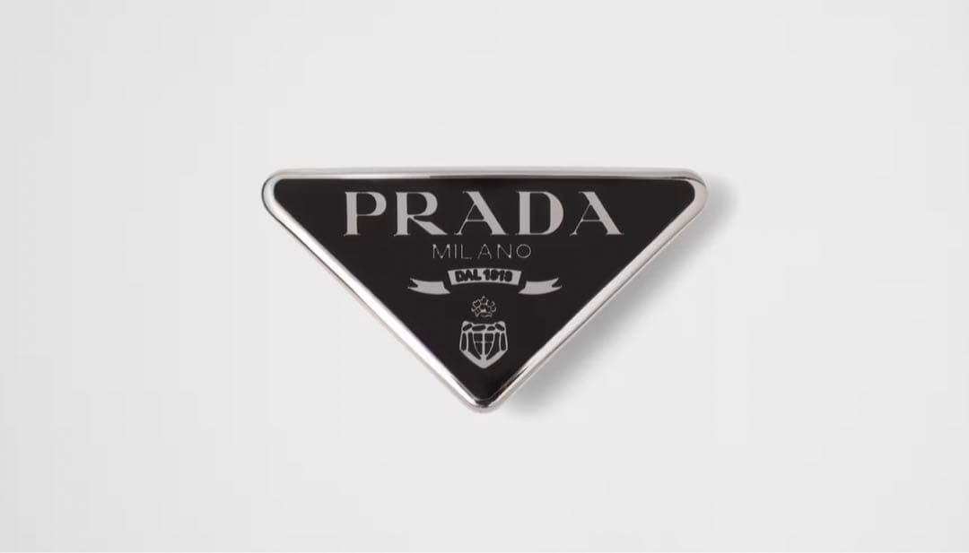 PRADA プラダ　メタルヘアクリップ
