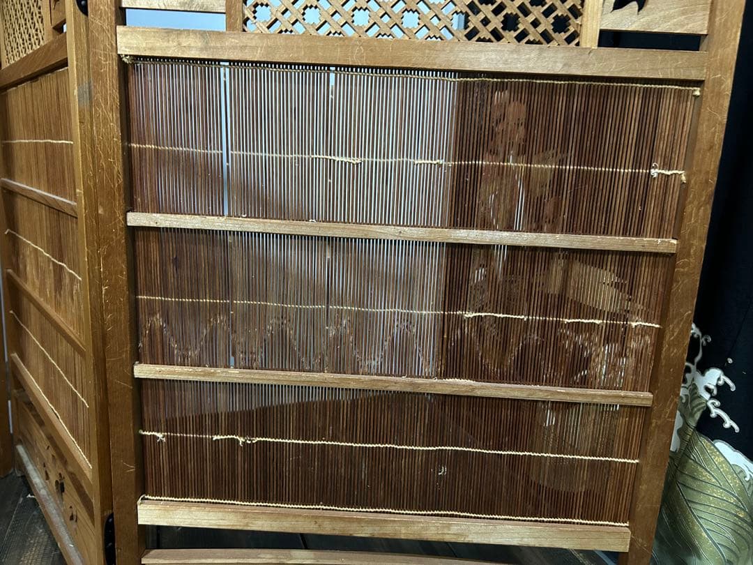 【火星人】古い竹簾屏風 衝立 パーテーション 四連 透かし彫り 古道具