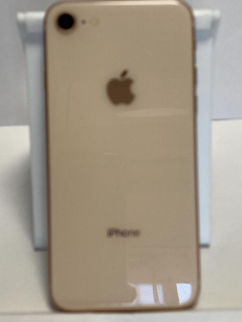 【美品】Apple iPhone 8 ゴールド 本体