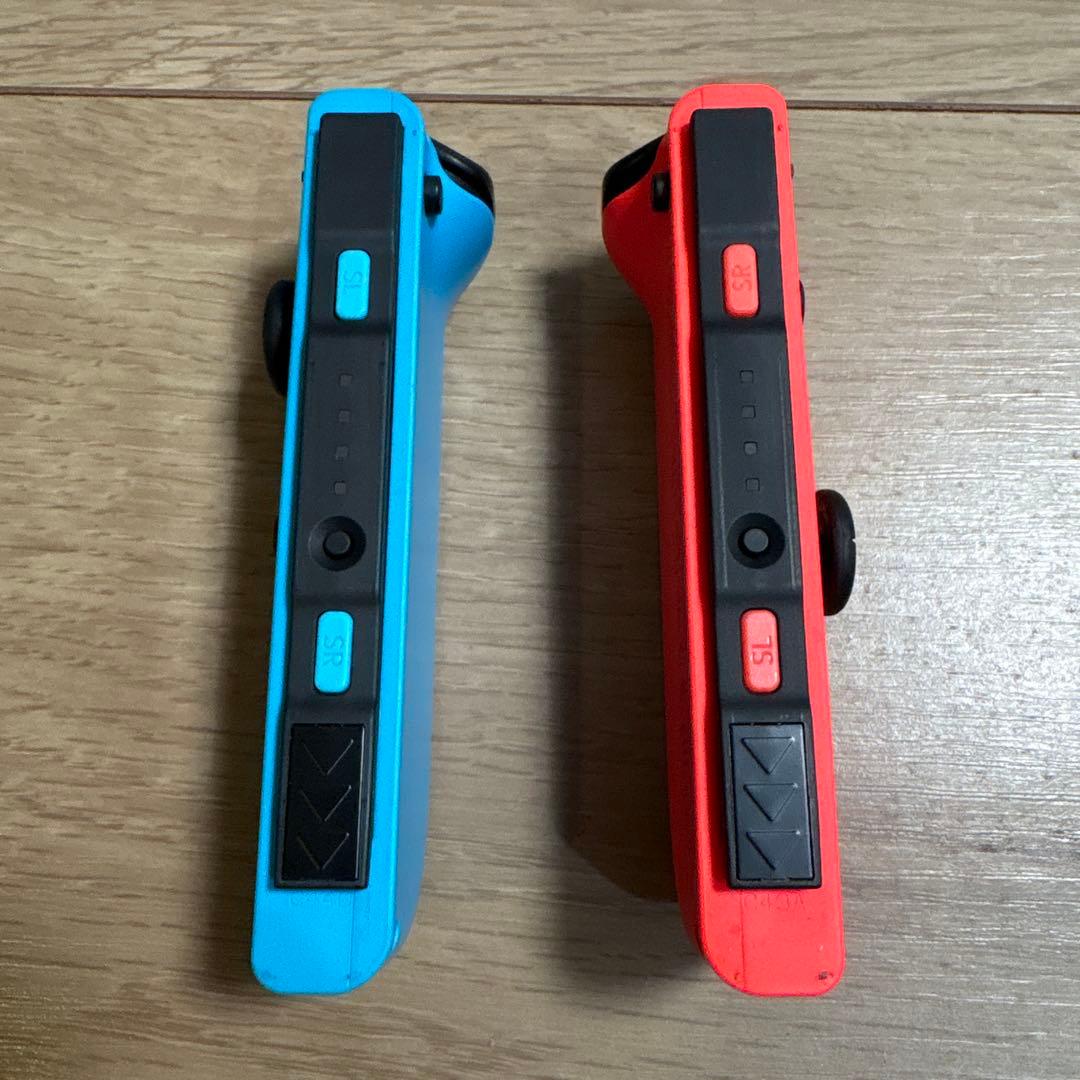 Nintendo Switch 本体 青・赤