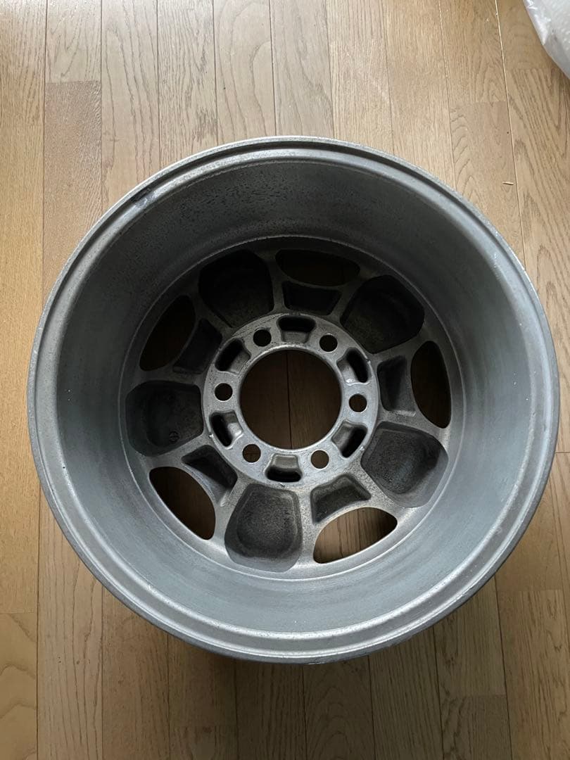 n*i様 ランクル80 純正ホイール　1本
