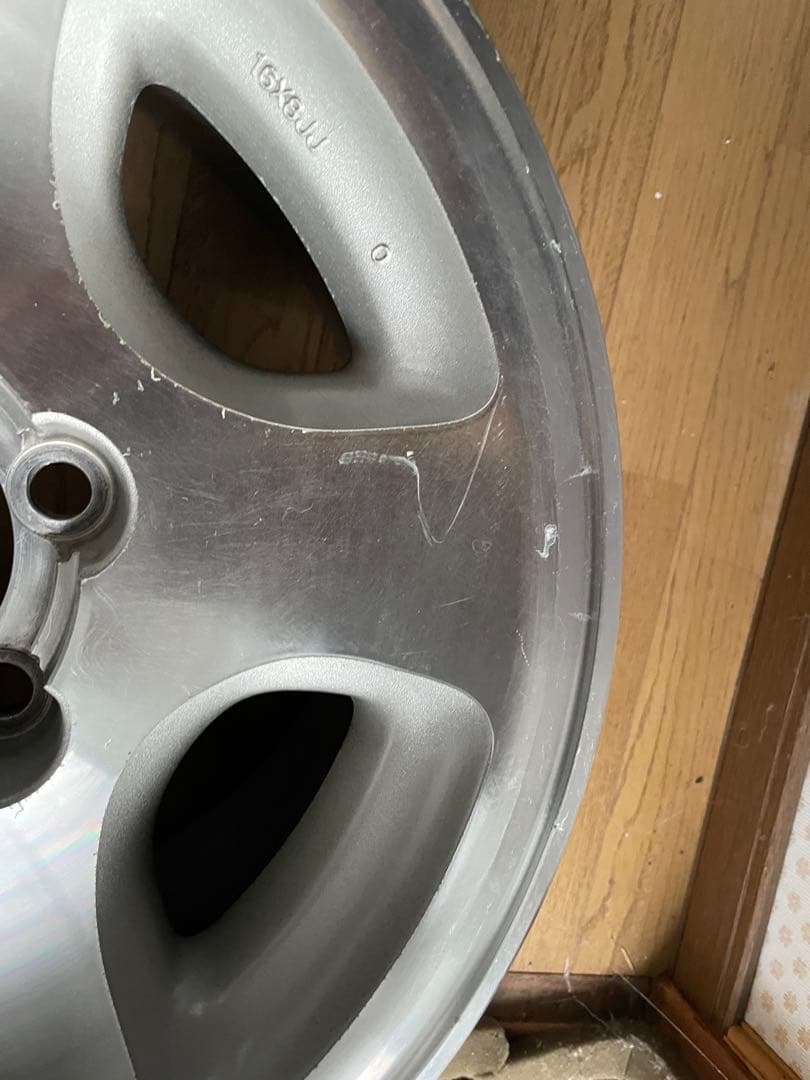 n*i様 ランクル80 純正ホイール　1本