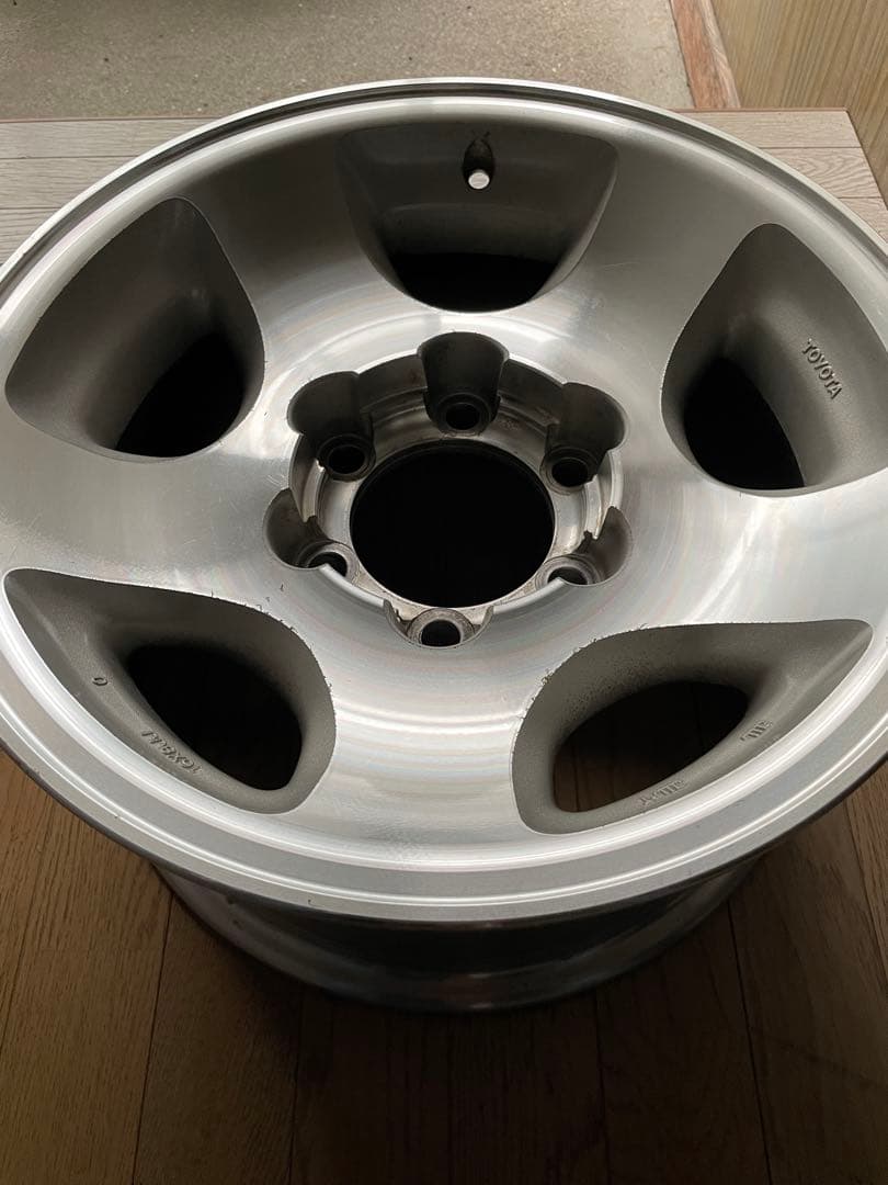 n*i様 ランクル80 純正ホイール　1本
