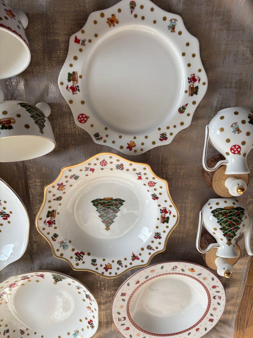（タイムセール）クリスマスツリー デザイン 食器セット 13点