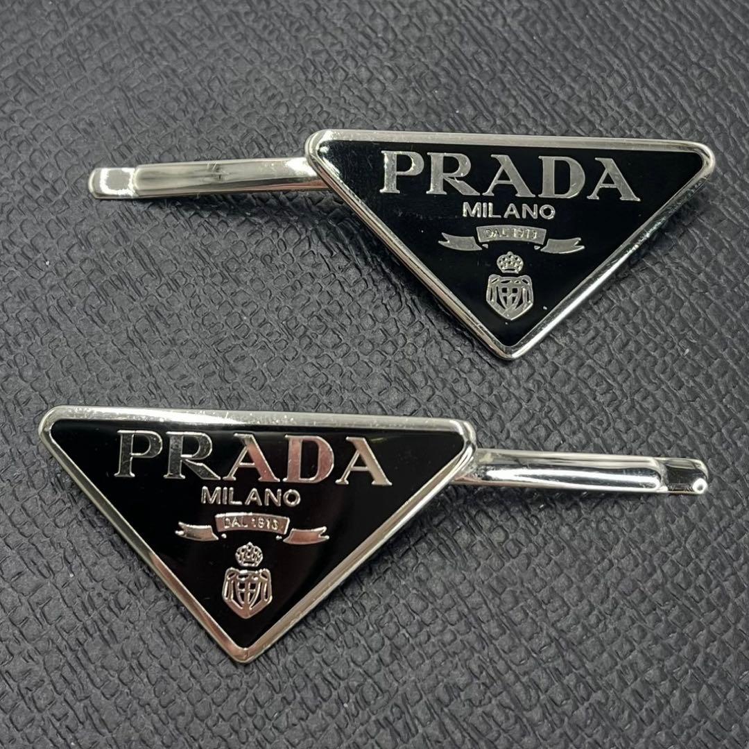 美品 PRADA プラダ ロゴ プレート 真鍮 ヘアピン ピン ヘアクリップ 黒