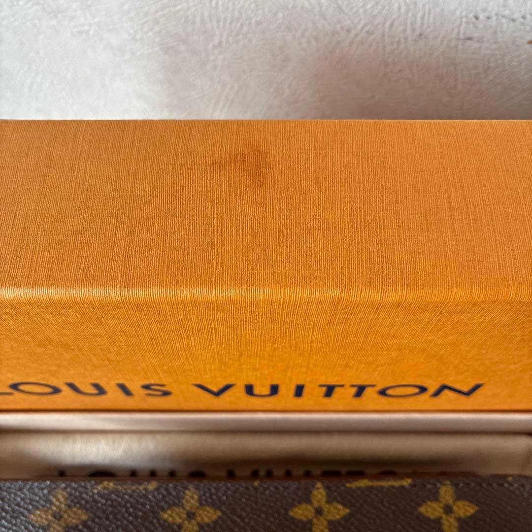 Louis Vuitton モノグラム　長財布　新品未使用品！