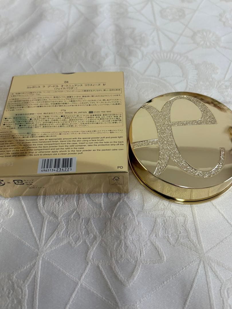 エレガンス　フェイスパウダー　新品　本体ケース付き