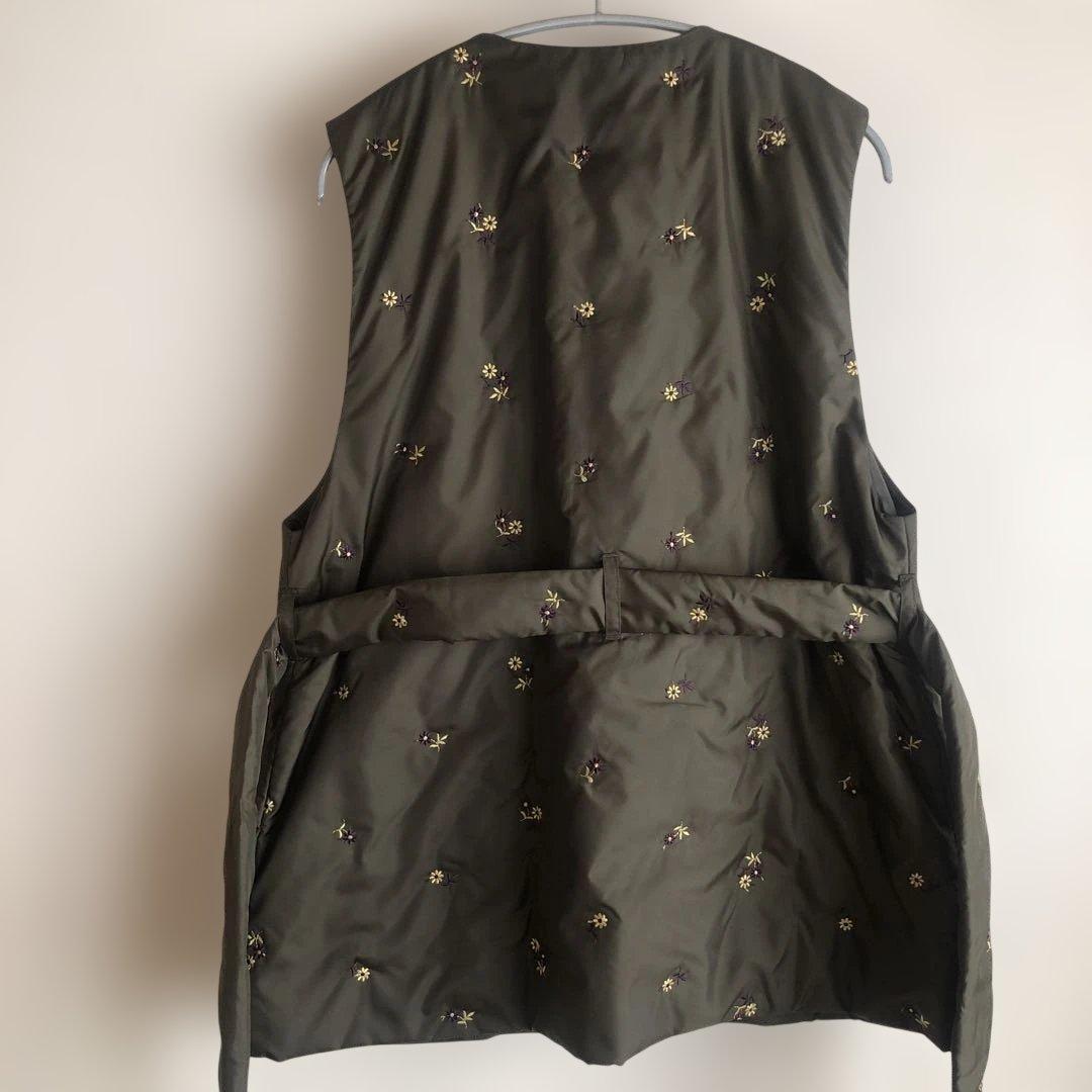 美品　2025 RhodolirioN ロドリリオン　中綿入ベスト　ジレ
