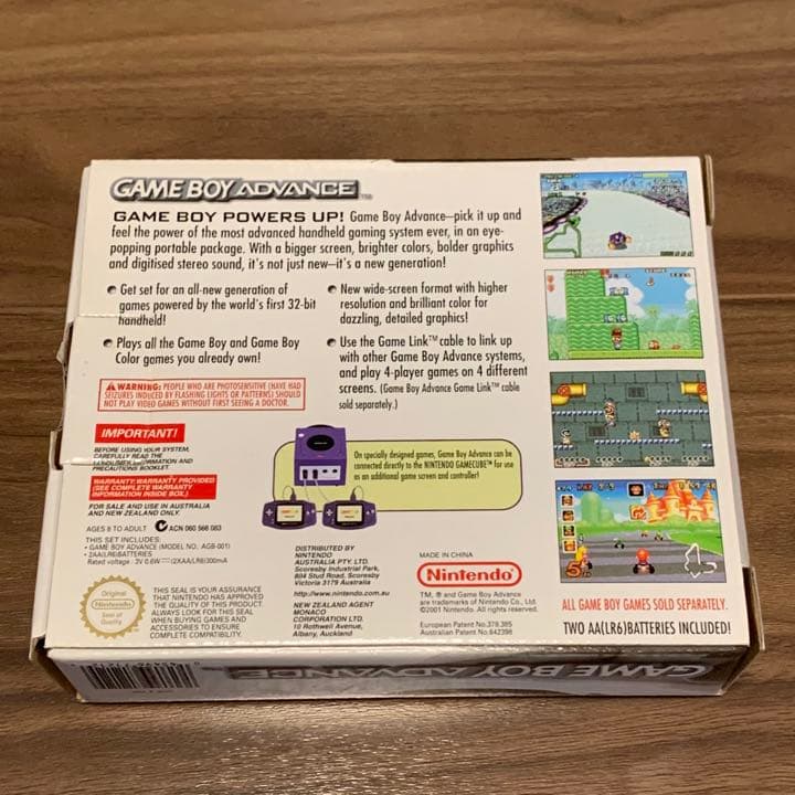ゲームボーイアドバンス　新品　海外　英語版　本体　ニンテンドー　ヴィンテージ