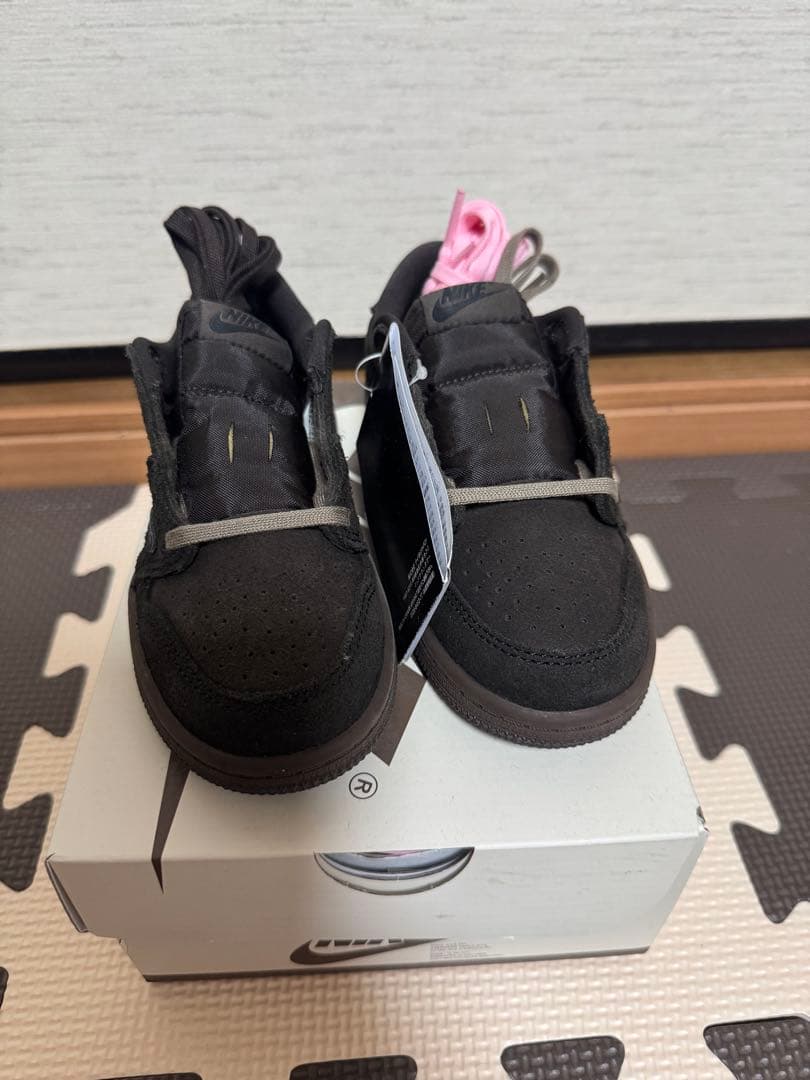 エア ジョーダン 1 LOW OG SP Travis DO5442-202