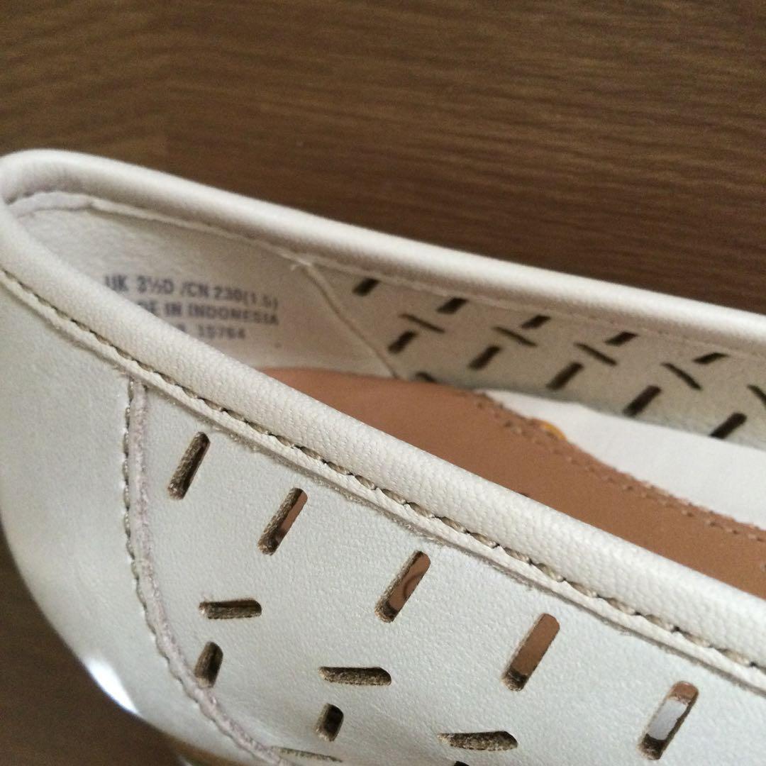 【クラークス】フラットシューズ　バレエシューズ