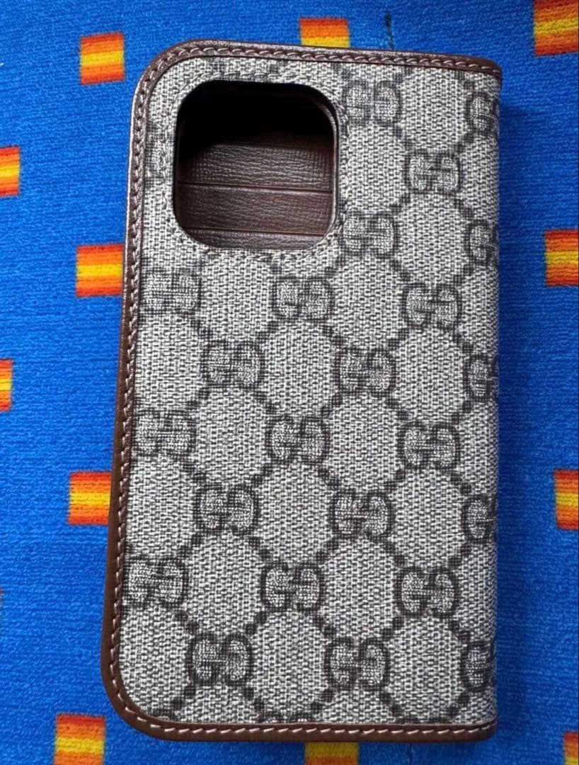 国内直営店購入 GUCCI iPhone15 PRO 手帳 スマホケース