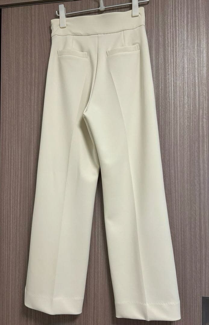 CARLA カーラ ビラクパンツ BIRAKU Pants ホワイト　M