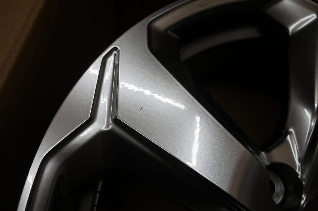 トヨタ純正 RAV4 18×7J +35 PCD114.3 5穴 1本