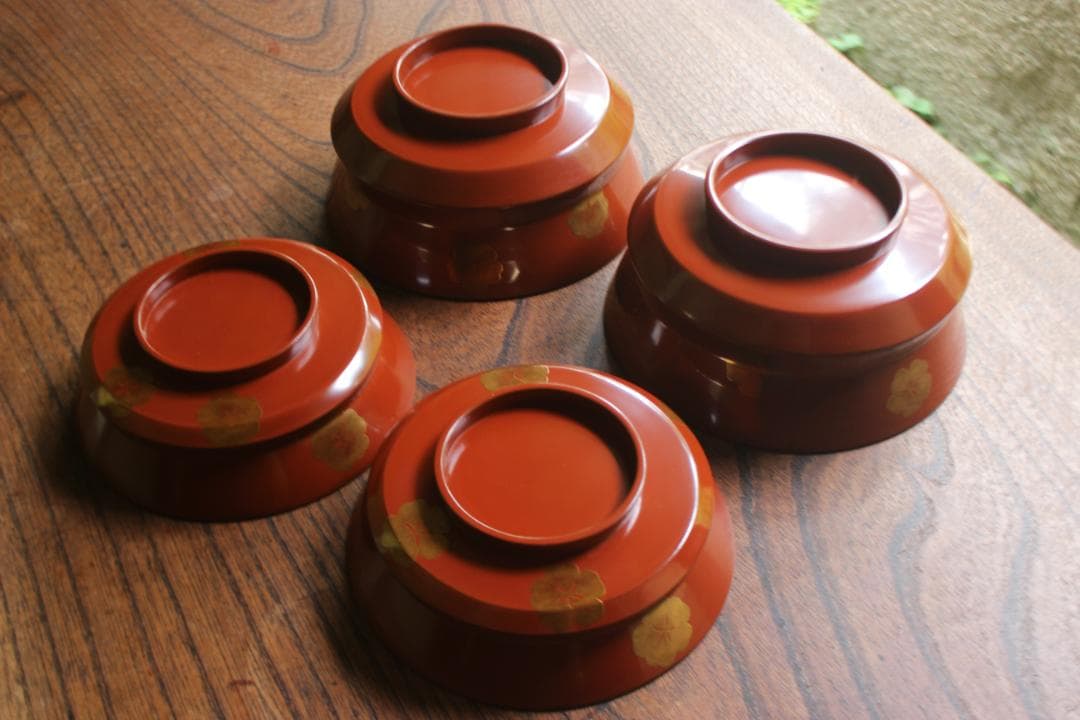 デッドストック！深みある朱漆に優美な梅蒔絵の映えるお椀2点（検輪島塗京塗雑煮椀