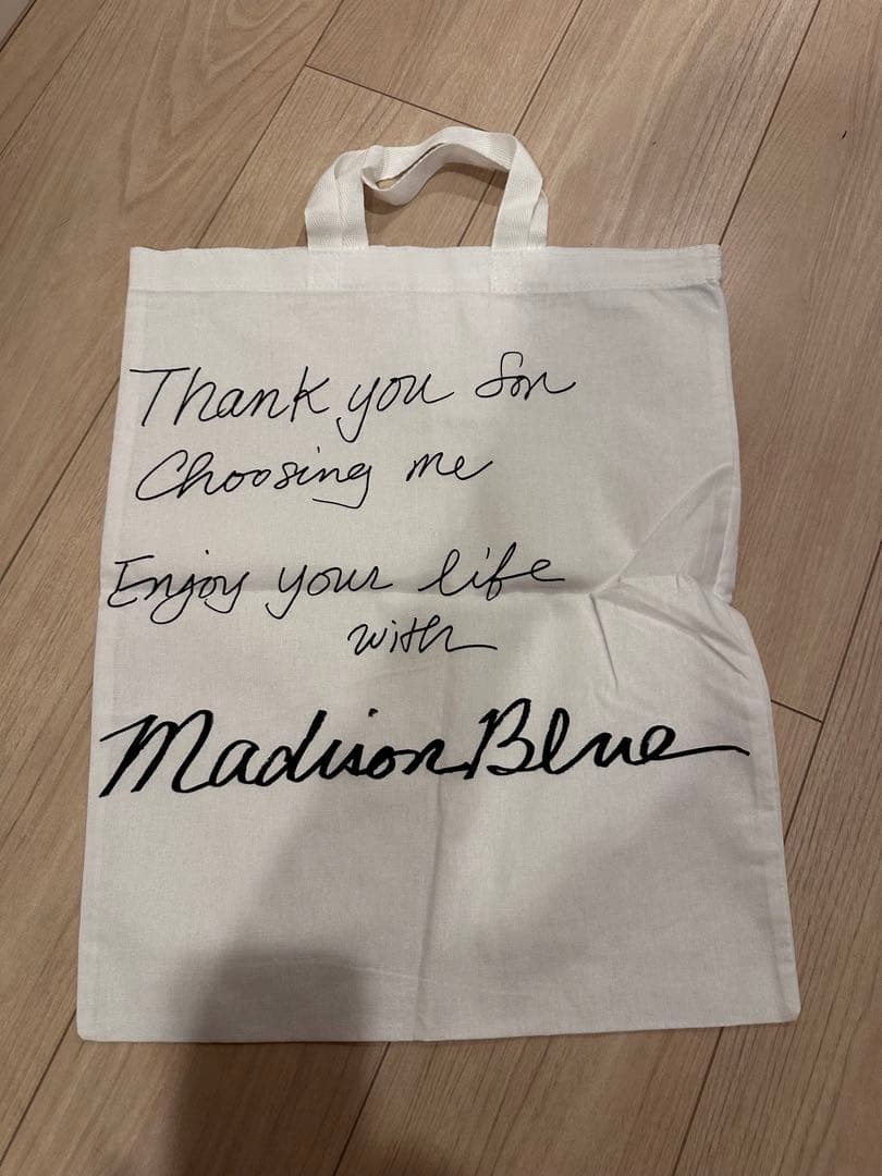 美品 MADISONBLUE マディソンブルー ジップフーディ 02サイズ